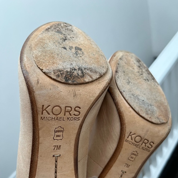 Michael Kors Sandals - Picture 2 of 5